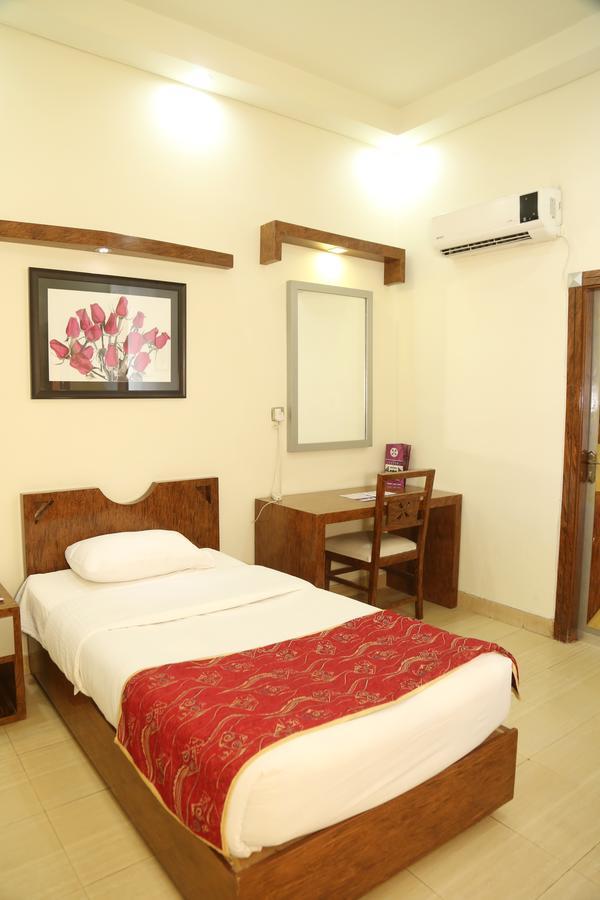 The Grand Regency Hotel Bahawalpur Eksteriør billede